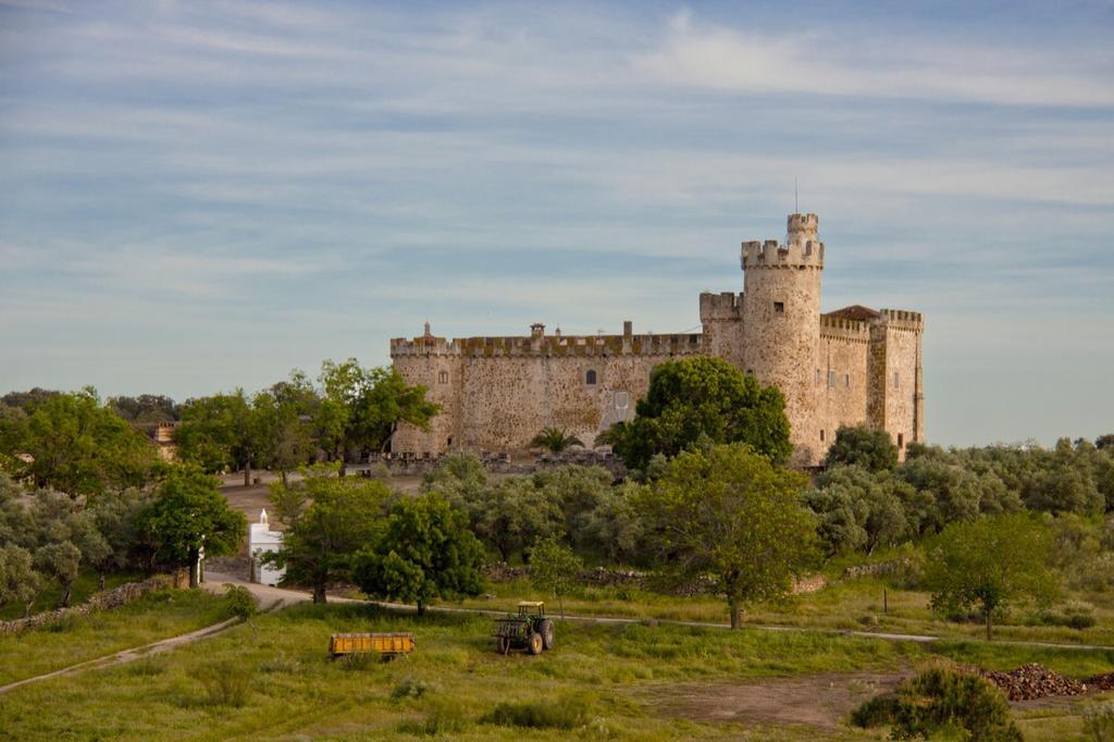 Casa Rural Castillo De Caces מראה חיצוני תמונה